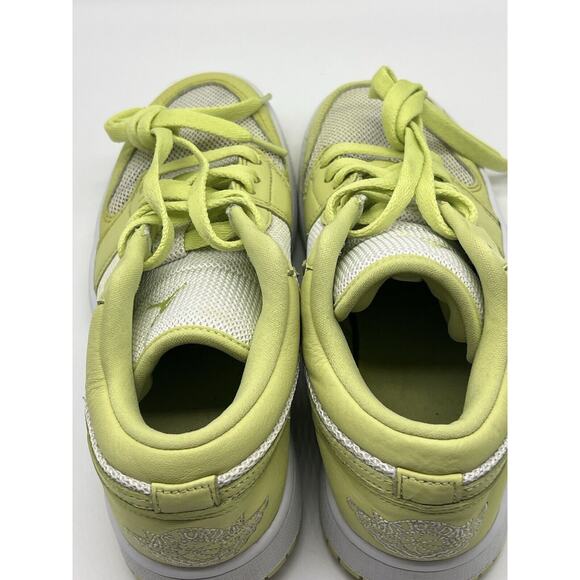 Air Jordan 1 Low Limelight Women’s Size 8 Dh9619-103 Line Green & White EUR39 - Picture 8 of 16